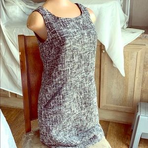 Dana Buchman dress.   Q549